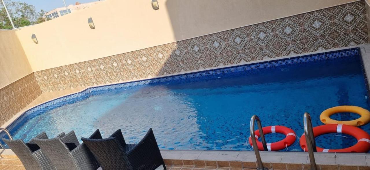 فيلا جدةفي فلل الفنار اوريس الفندقية&مسابح خاصة&مسبح عام - الشاطئ الكورنيش الجديد المظهر الخارجي الصورة